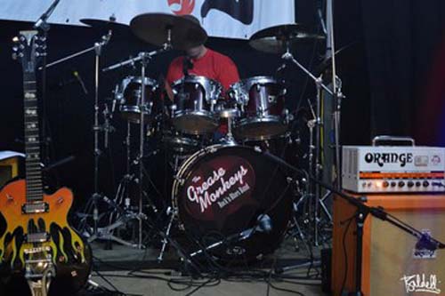 Grease Monkeys-21 Grease Monkeys-21