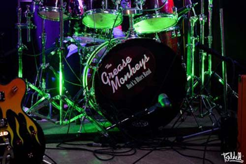Grease Monkeys-22 Grease Monkeys-22