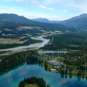 (c) Travel Alberta