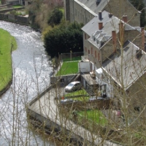 L'Ourthe entre le pont Lanham et le pont de la Promenade
