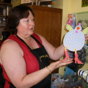 Patricia Lemaire, un petit tresor entre les mains