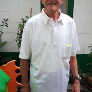 Jean-Marie Darte, crieur de journaux début des années 50.