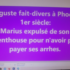 Phocée: ancien nom de Marseille; ses arrhes (loyer): César est cité. Et par conséquent César et Marius, les deux compères de la trilogie, dont il manque Fanny. Auguste, nom que prit César, qui situe l'époque romaine. Penthouse: appartement à l'étage supérieur d'un building.