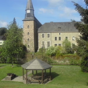 Houffalize Minigolf  Gloriette, barbecue, église Ste-Catherine