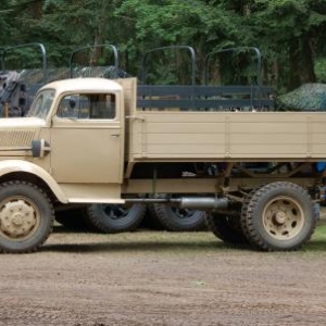 Militracks 2011 - Overloon (Hollande)
