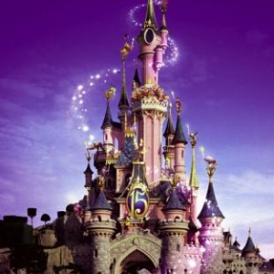 2. Disneyland Paris