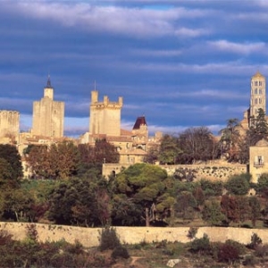 6. Uzes