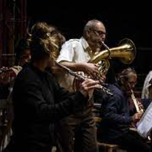 « La Porteuse de Souffle » © "Les Baladins du Miroir"