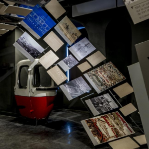 « Centre du Visiteur », à « Terra Nova », une cabine de l’ancien téléphérique © « CAC »/Ville de Namur