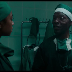 "Muganga. Celui qui soigne" (Marie-Hélène Roux) © « L’Atelier d’Images »