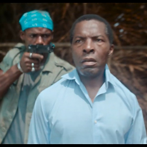 La tentative d'assassinat, dans « Muganga. Celui qui soigne » (Marie-Hélène Roux) © « L’Atelier d’Images »