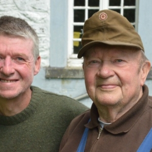  Jean Mottel et son fils. Meunier de 1960-1971 au Moulin de Cherain-6194