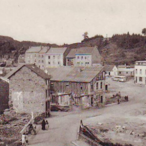 "Houffalize se souvient" . 1945
