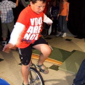 7990