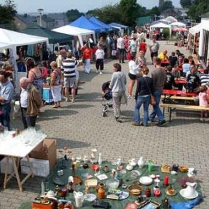 Première brocante de Longchamps