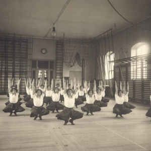 Gymnastique suédoise à l'Institut royal central de gymnastique de Stockholm, 1910 © DR