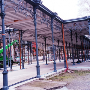 La galerie Léopold II en cours de rénovation  ( photo : F. Detry )