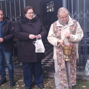 La bénédiction des petits animaux ( photo : F. Detry )