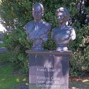 Famille princière à Vaduz ( Photo : F. Detry )