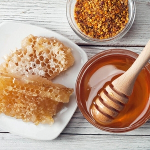 2. LE MIEL