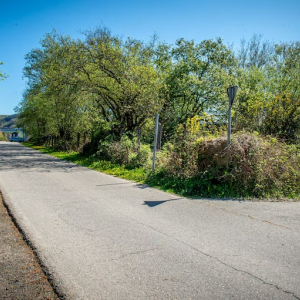 2 Le terrain situé derrière le Relais va notamment être aménagés. ©EDA