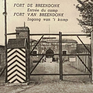 Le Fort de Breendonk ( photo: Droesbeke ) Le Fort de Breendonk ( photo: Droebeke )