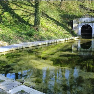 Commanderie et pisciculture ( photo Mich Flam )
