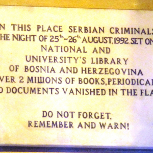 Bibliothèque de SARAJEVO ( photo F. Detry )