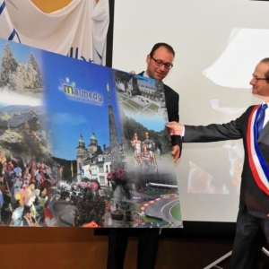 À Malmedy en 2017, avec le maire de Marseillan, lointain sosie de François Hollande  ( Photo Romain RIXHON )