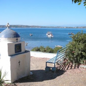 Chapelle en bordure du rivage
