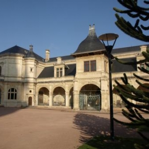 Moulins
