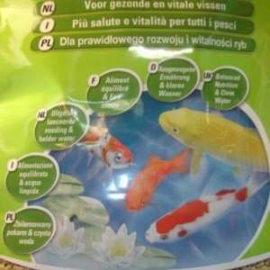 Nourriture pour poisson de bassin