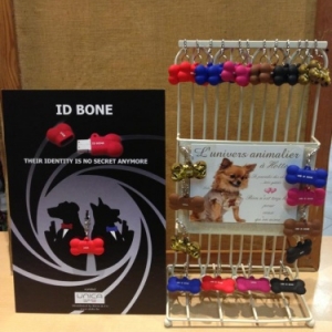 la carte d identite de votre chien et chat sur cle USB  19.95 euros differents coloris