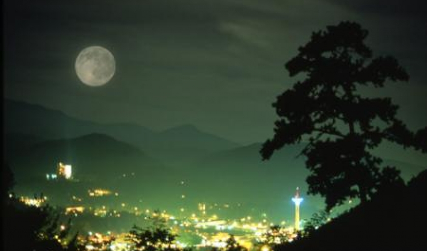 (c) City of Gatlinburg Dept. of Tourism (c) City of Gatlinburg Dept. of Tourism
