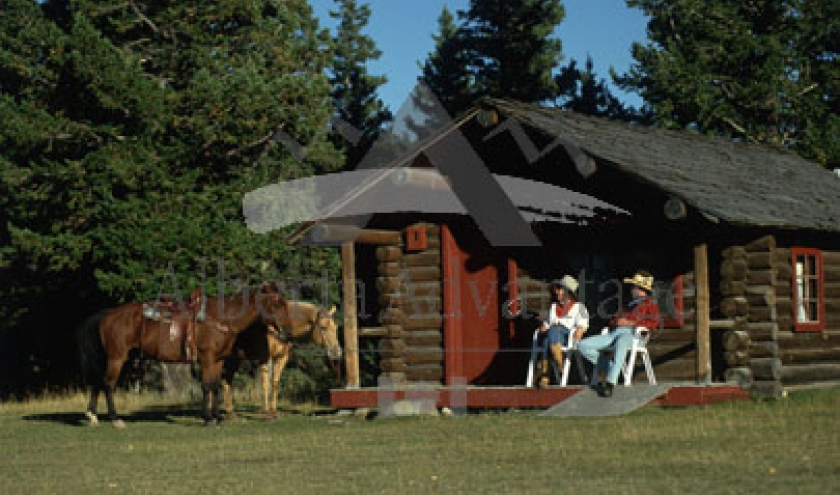(c) Travel Alberta (c) Travel Alberta