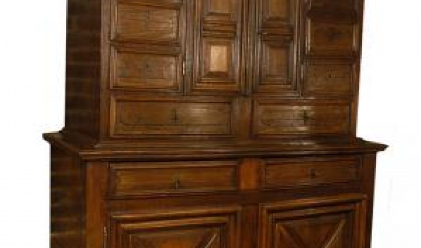 buffet double-corps en chene 2 portes et 12 tiroirs ( Normandie, fin 17eme siecle, debut 18eme siecle) buffet double-corps en chene 2 portes et 12 tiroirs ( Normandie, fin 17eme siecle, debut 18eme siecle)