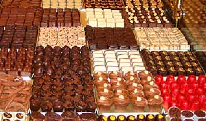 vue partielle du comptoir de pralines vue partielle du comptoir de pralines