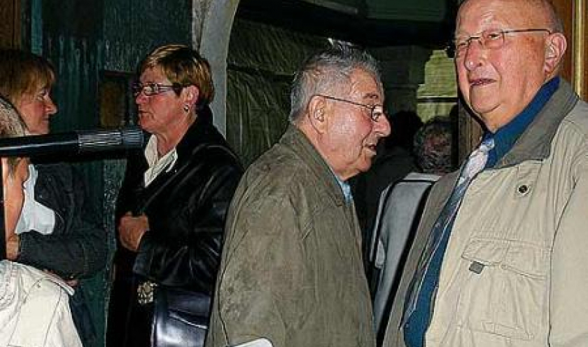 Une image de Georges Deumer (au centre), une des deux Georges anciens bourgmestres avant la fusion des communes et deux fois échevin d'affilé après. Photo ardenneweb, chapelle ND de Forêt à Houffalize.