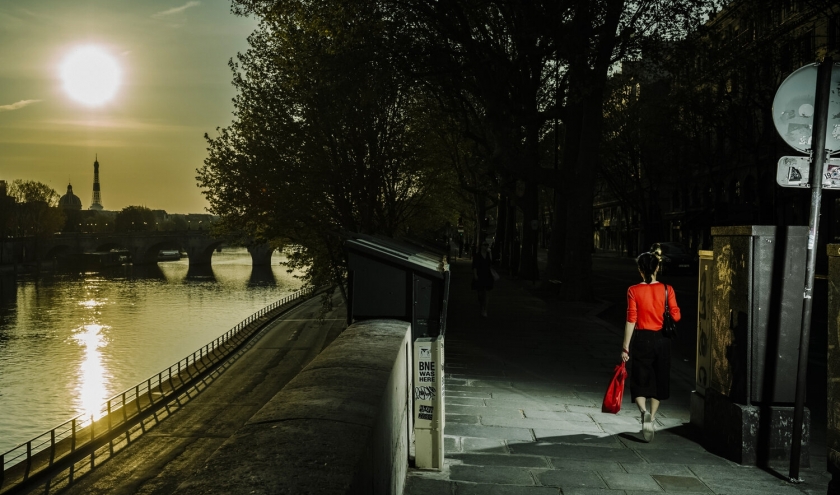 Paris, la nuit, photo issue de la série « The Setting » de © Frédéric Stucin, lauréat du « Prix Leica »