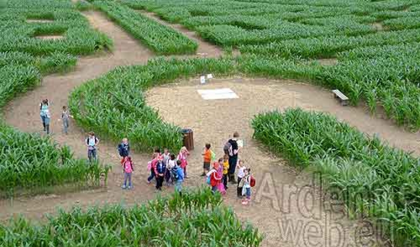 Le Labyrinthe de Barvaux avec les Mayas Le Labyrinthe de Barvaux avec les Mayas