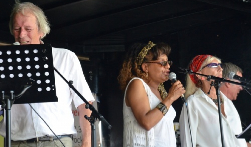 Houffalive,Beggars Revival