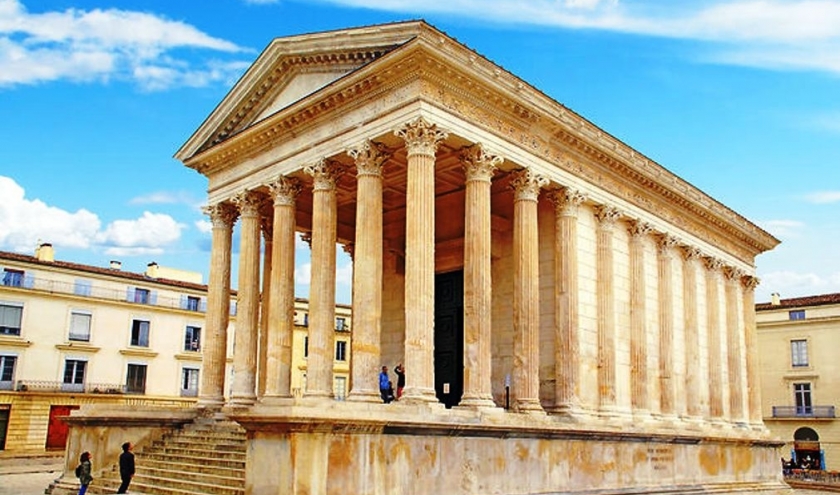 1. Nîmes - Gard - La Maison carrée 1. Nîmes - Gard - La Maison carrée