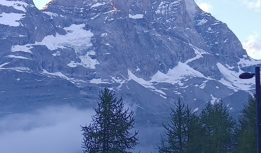 Le Cervin vu depuis Breuil - Cervinia Le Cervin vu depuis Breuil - Cervinia