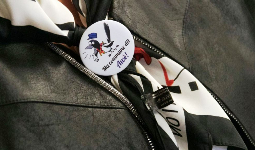 "Ma commune dit oui aux langues régionales" ( Photo de Jean Poucet )