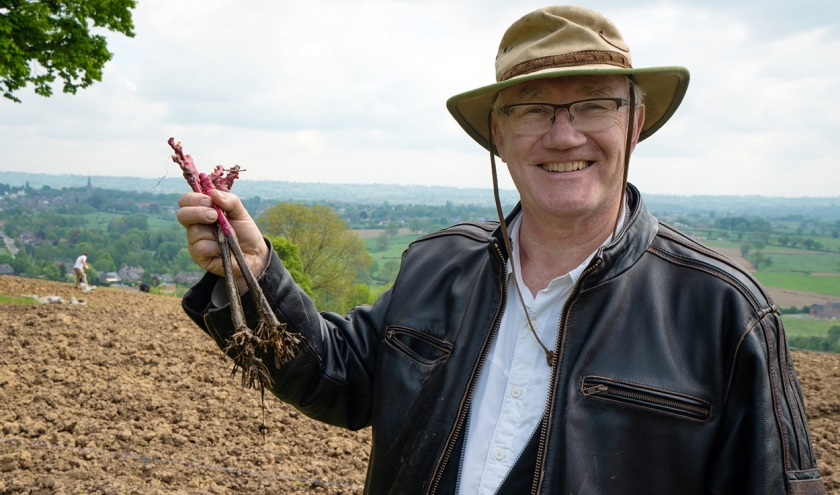 Ben STASSEN, viticulteur (Photo : Charles Piron ) Ben STASSEN, viticulteur (Photo : Charles Piron )