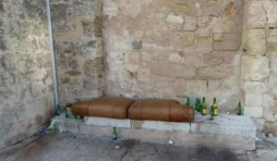 Petit salon de fortune