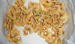 les oreilles, ou rondelles de pommes en zakouski.