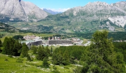 Tout le mois de juillet à la montagne ( 1500 m )   