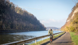 La passerelle en construction (novembre 2025). ©MICHEL TONNEAU